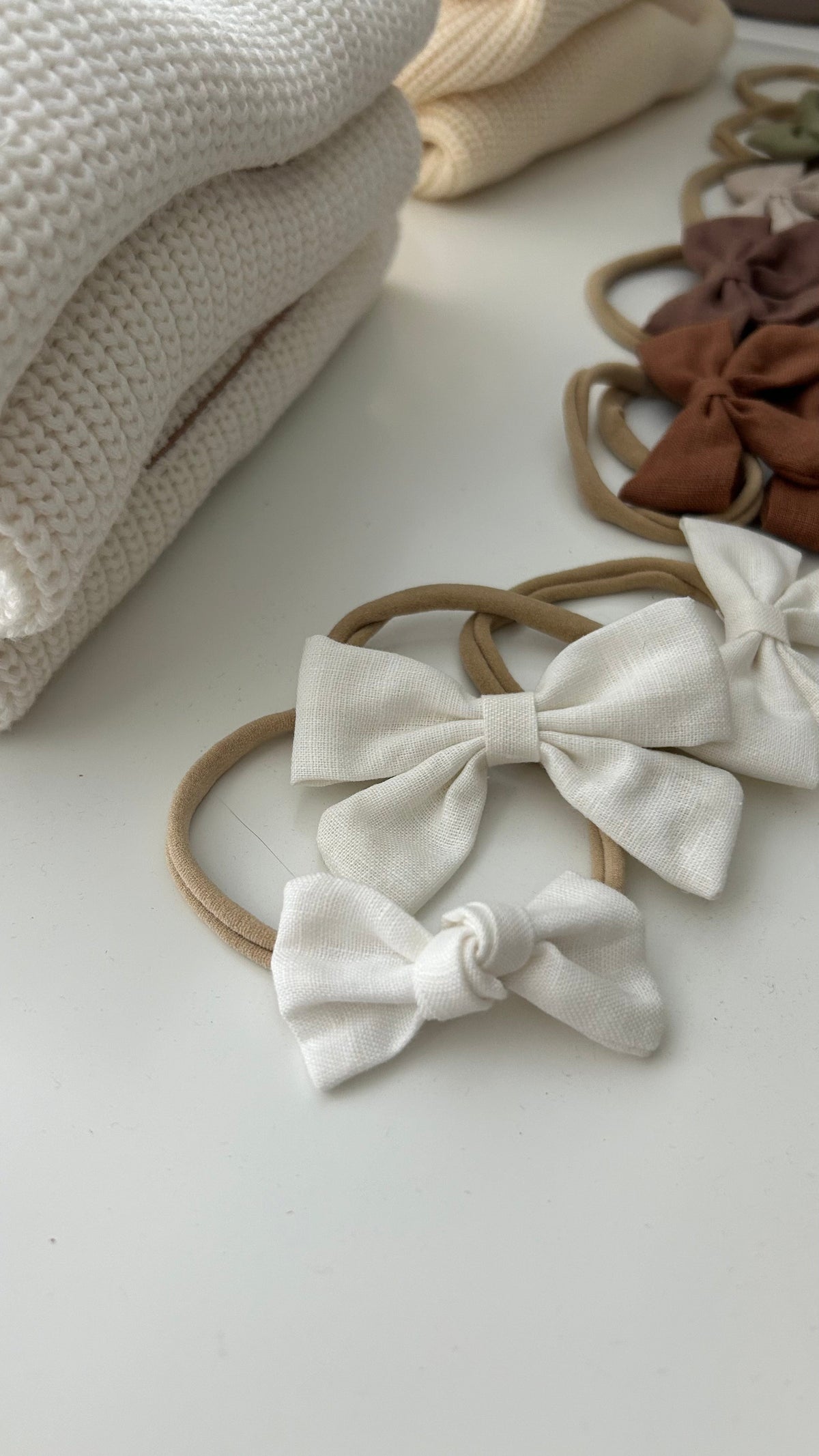 Essentīals Baby Linen Bow