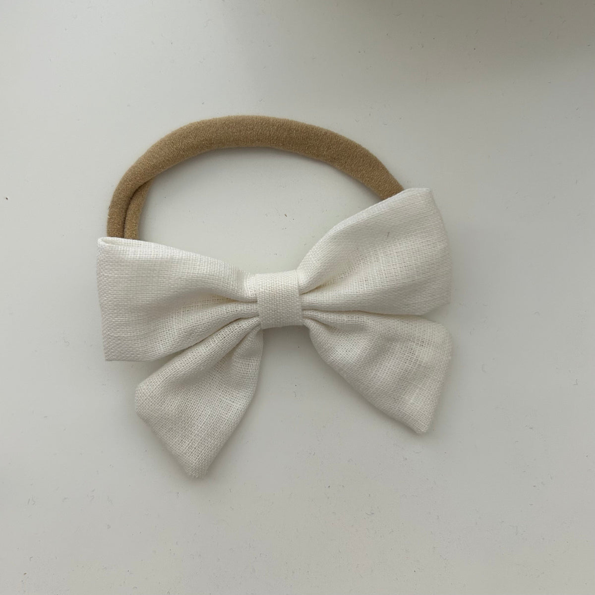Essentīals Baby Linen Bow
